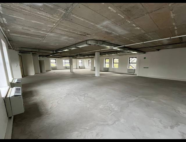 305M² OFFICE TO LET IN MOWBRAY